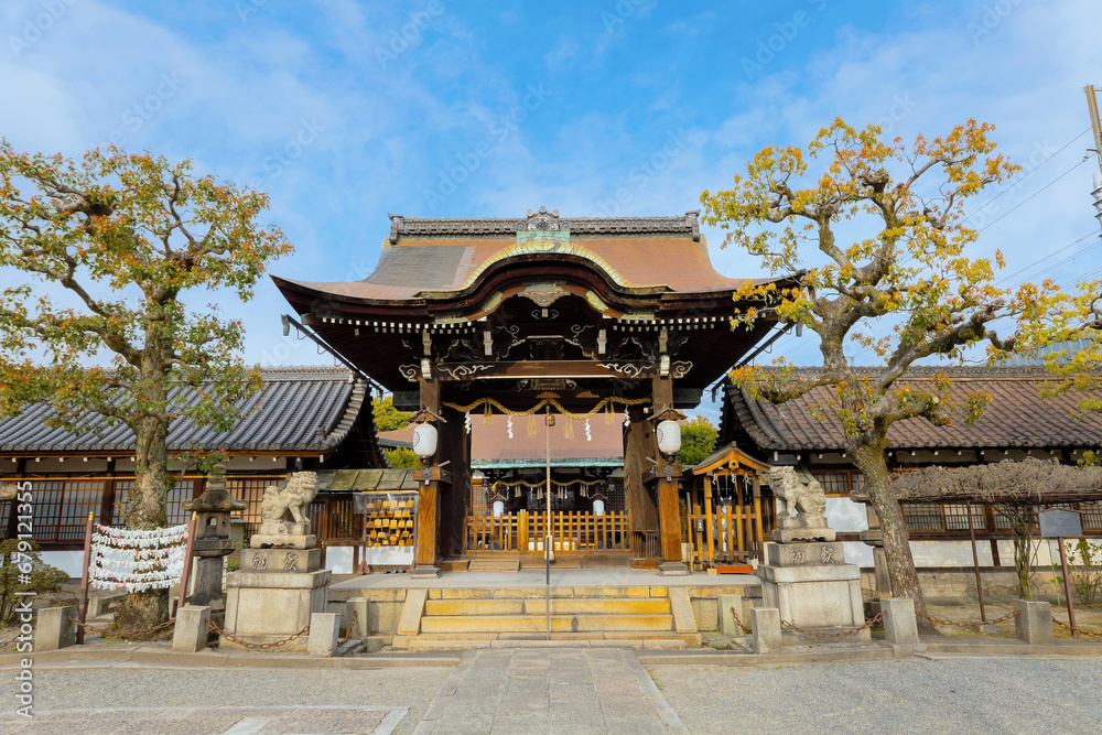 Kyoto, Japan - March 31 2023: Rokusonno shrine built in 963, enshrines MInamota no Tsunemoto the 6th grandson of Emperor Seiwa. It's one of the best cherryblossom viewing spots in Kyoto Kyoto, Japan - March 31 2023: Rokusonno shrine built in 963, enshrines MInamota no Tsunemoto the 6th grandson of Emperor Seiwa. It's one of the best cherryblossom viewing spots in Kyoto