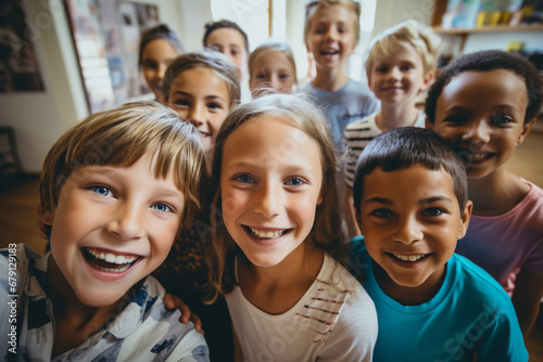 Cheerful Classroom: Kids Unite for a Co-Ed School Selfie © Maximilien
