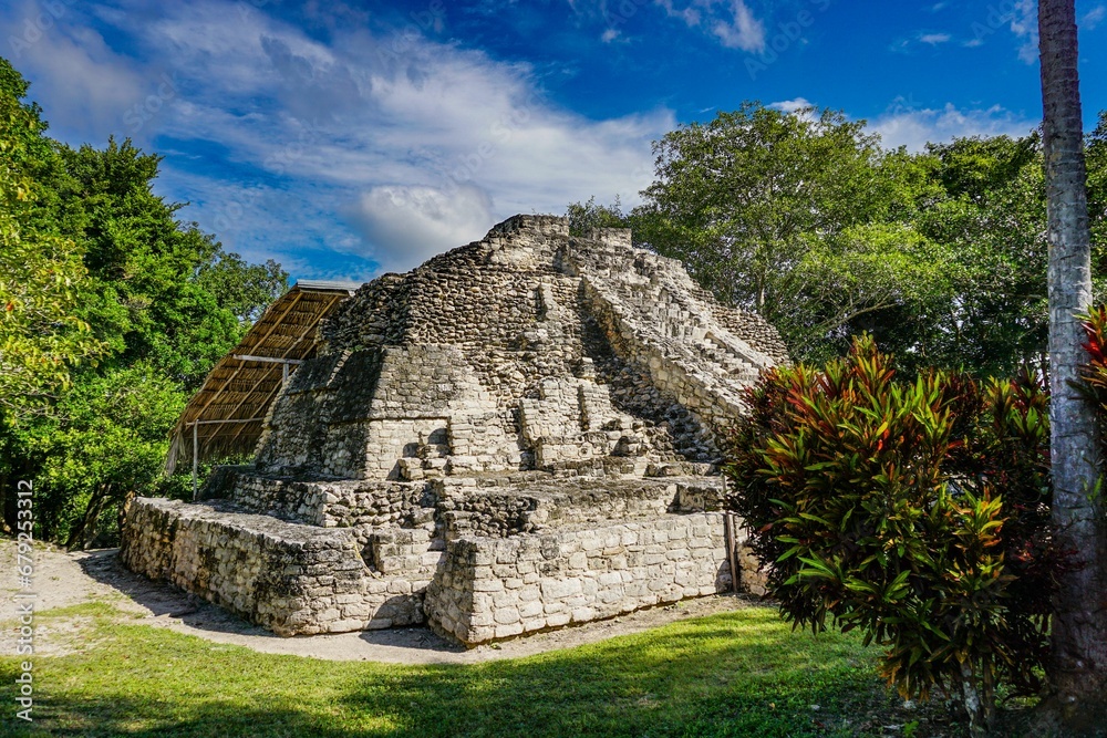 Famous Mayan ruins in greenery