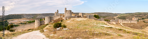 Ruins of the castle and walls of Fuentidueña