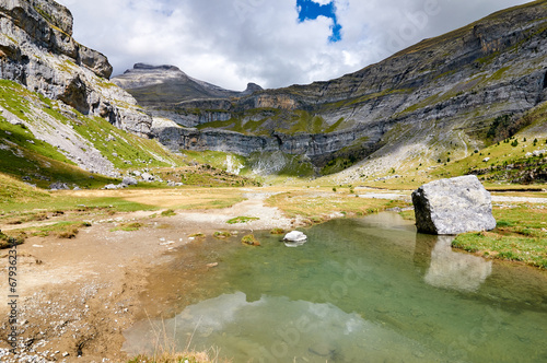 Soaso Glacier cirque. Ordesa Natural park