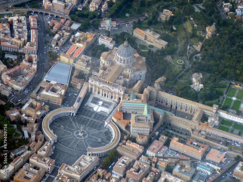 Fototapeta premium vista aerea della basilica di san pietro nella città del vaticano 311