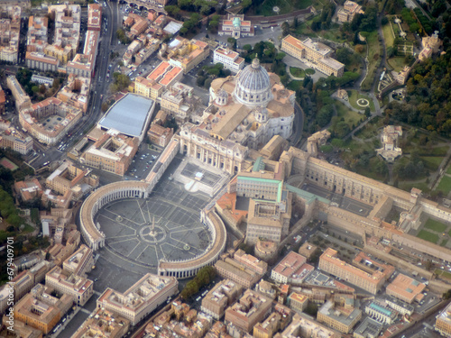 vista aerea della basilica di san pietro nella città del vaticano 312