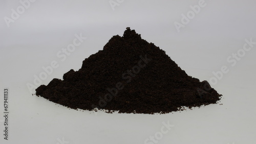 Elderberry powder in a small pile.