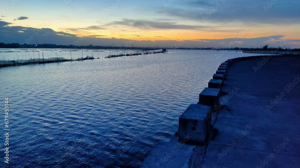 Obraz premium Malabon dike is a cold place