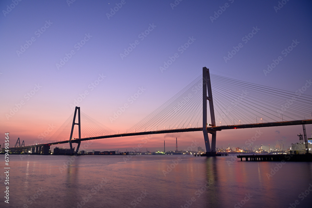 Fototapeta premium 名港中央大橋