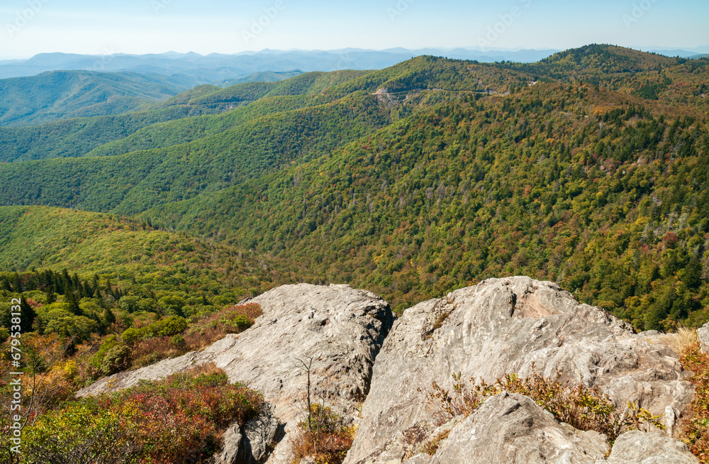 Blue Ridge Parkway, Famous Road linking Shenandoah National Park to