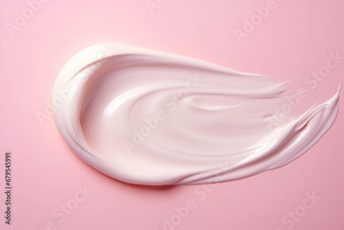 Crema hidratante cosmética rosa mosqueta.