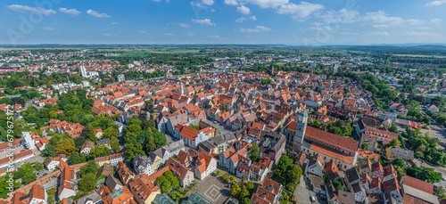 Die Innenstadt von Memmingen in der schwäbischen Region Donau-Iller im Luftbild