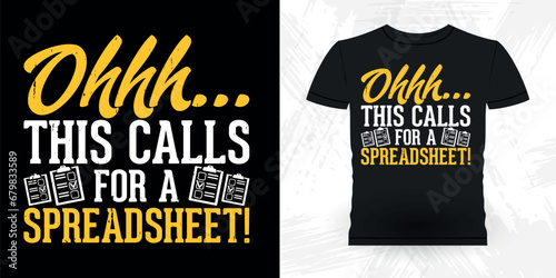 Funny Retired Accounting Auditor Retro Vintage Accountant T-shirt Design