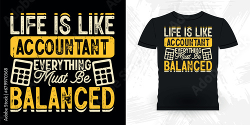 Funny Retired Accounting Auditor Retro Vintage Accountant T-shirt Design