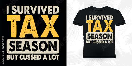 Funny Retired Accounting Auditor Retro Vintage Accountant T-shirt Design