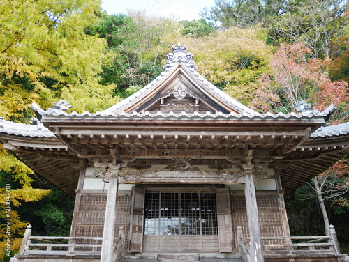鳳来寺山の鎮守堂（愛知：新城）