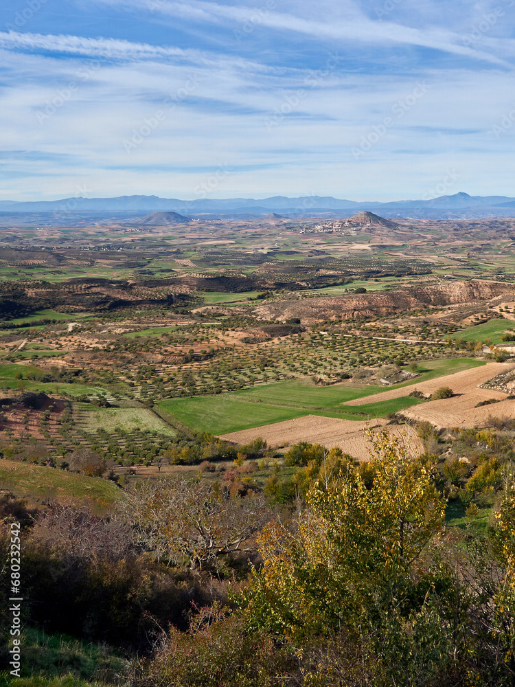Landscape of La Alcarria from the Trijueque viewpoint, with a village called Hita in the distance. Natural region in the province of Guadalajara, Castilla La Mancha, Spain, Europe