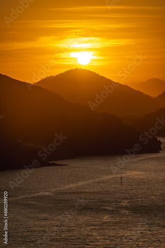 pôr do sol na cidade de Vitória, Estado do Espirito Santo, Brasil