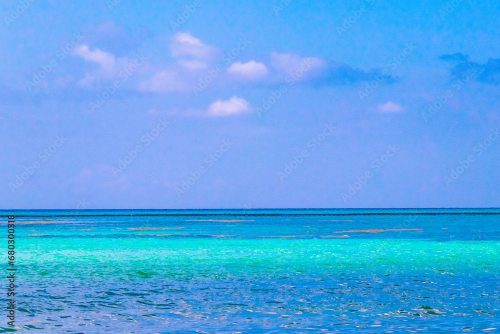 Obraz premium Tropical mexican beach clear turquoise water Playa del Carmen Mexico.
