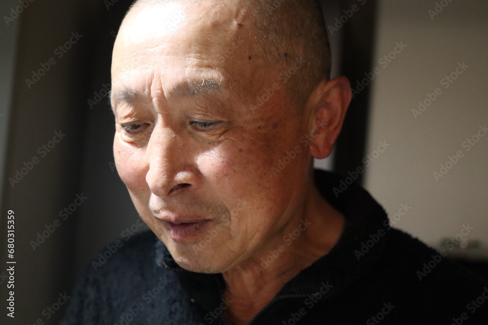 お坊さん 総領 薄毛男性 疲労 お坊さん 総領 薄毛男性 疲労