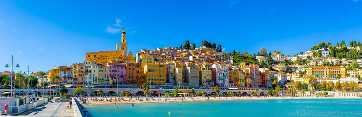 Fotobehang Nice Menton aan de Zuid-Franse kust  © alexey_fedoren