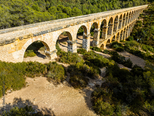 Obraz na płótnie The Ferreres Aqueduct, also known as the Pont del Diable, is an ancient Roman bridge in Tarragona in Catalonia, Spain w salonie
