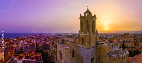Obraz na płótnie Aerial view of the Primatial Cathedral of Tarragona, a Roman Catholic church in Tarragona, Catalonia, Spain w salonie