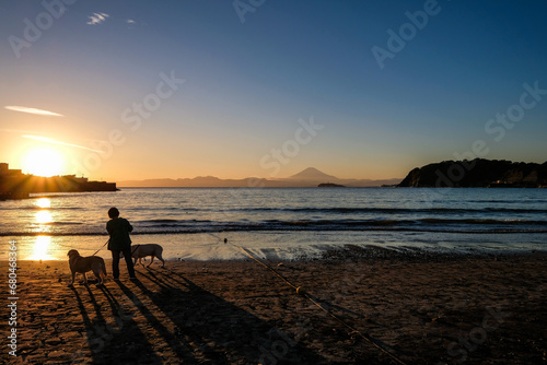 神奈川県逗子市逗子海岸からの夕日