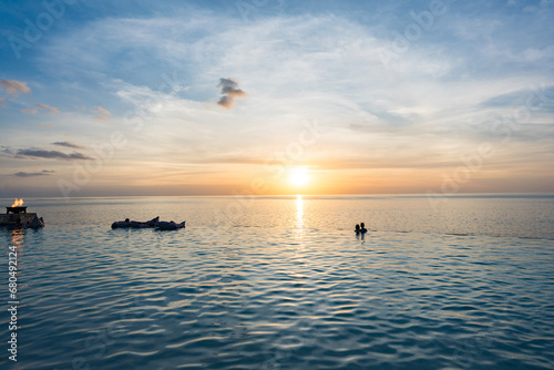 フィジーのリゾートホテルのインフィニティープール