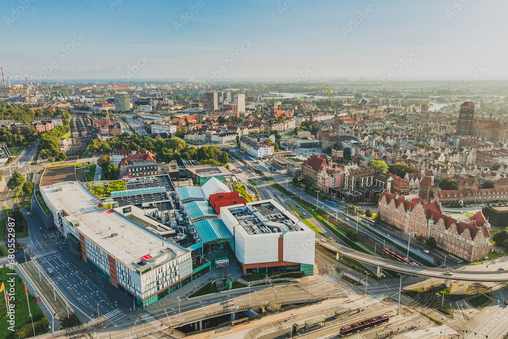 Śródmieście Gdańsk with a large modern shopping mall.