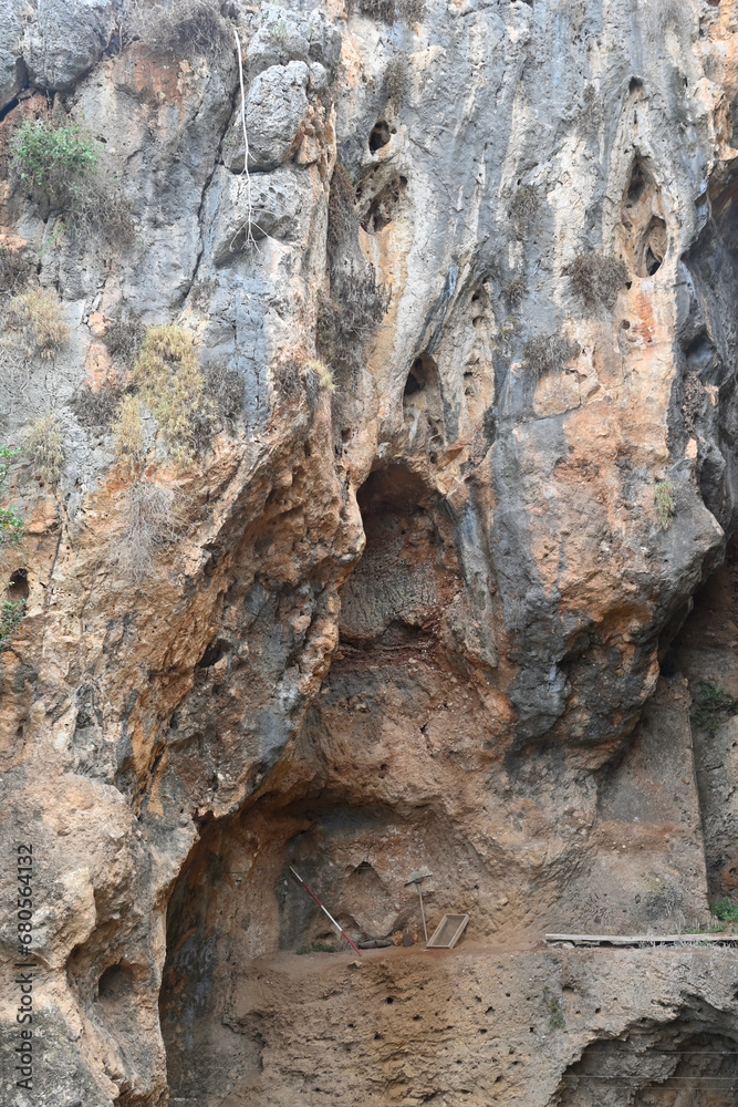 Caves Nahal Mearot and the ancient man