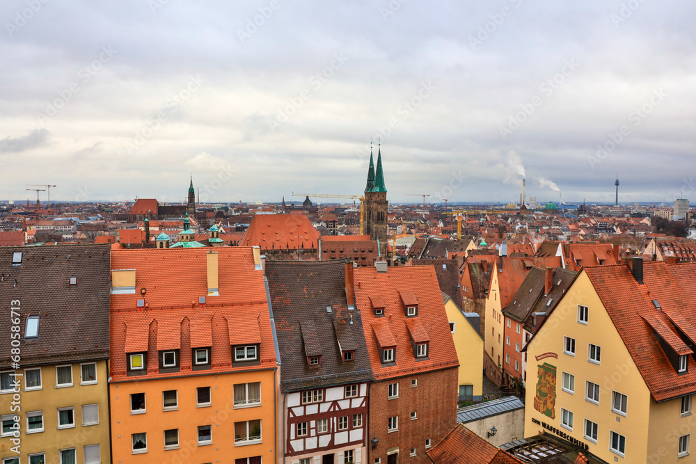 Obraz premium Germany Nuremberg city view on a cloudy autumn day