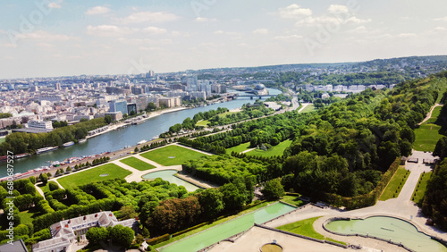 Obraz na plátně Drone point of view on Seine river and park of National Estate de Saint-Cloud