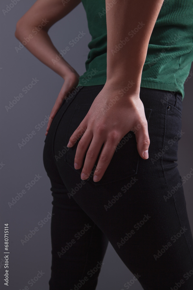 woman with green back pain