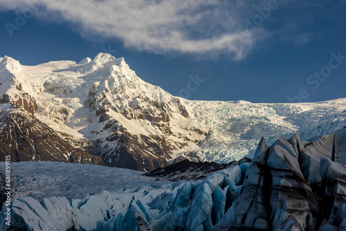 Svinafellsjokull glacier in a sunny day photo