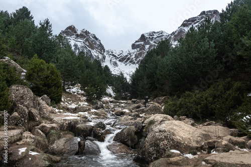 Path to Piedrafita Lake in winter, Huesca (Spain)