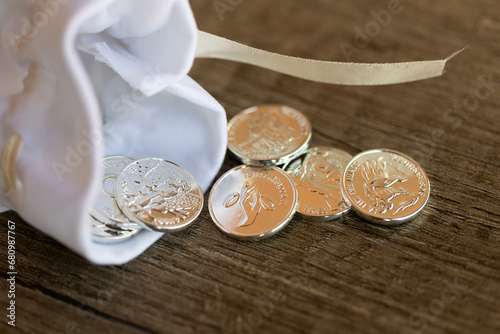 Obraz na płótnie monedas, símbolo, arras