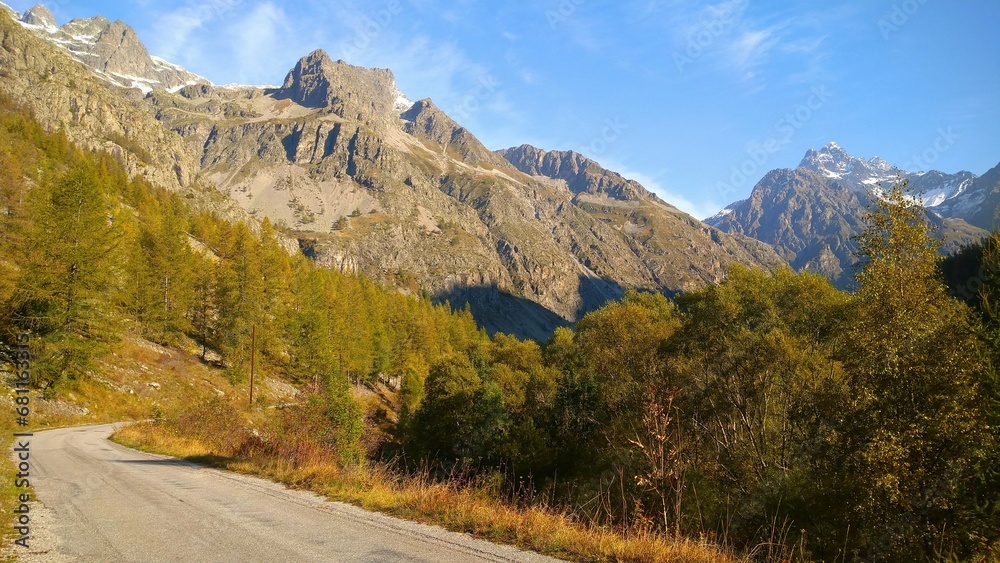 Naklejka premium Paysages Alpins