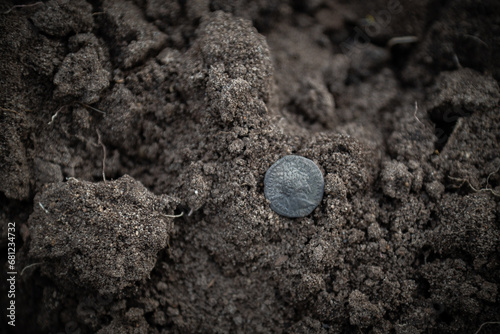 Obraz na płótnie Silver Denarius of the Roman Empire w salonie