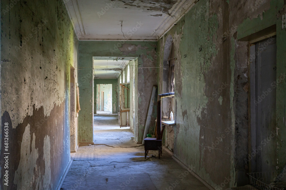 abandoned interior, corridor in a creepy place, abandoned sanatorium - obrazy, fototapety, plakaty 
