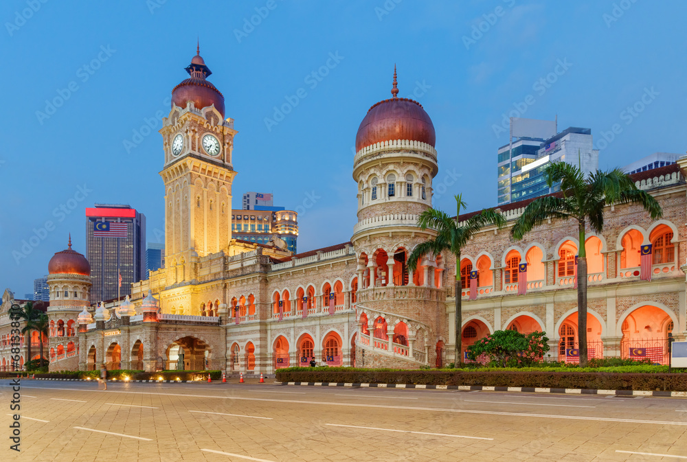 Naklejka premium Evening view of the Sultan Abdul Samad Building, Kuala Lumpur