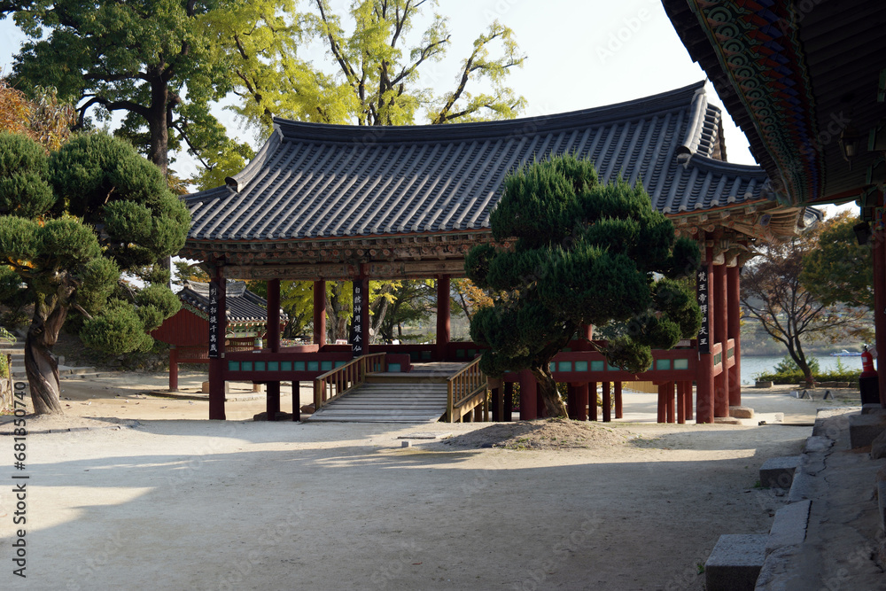 Temple of Silleuksa, South Korea