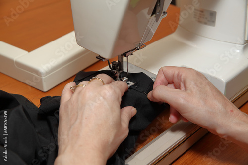 Raising the hem with Sewing Machine
