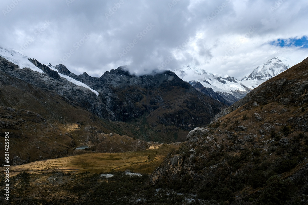 Amazing views during the hike to Laguna 69, Perú