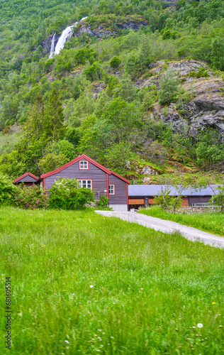 Norwway, the splendid nature and the typical architectures