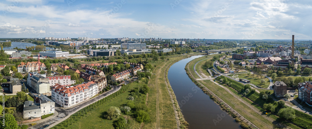 Warta River in Poznan - obrazy, fototapety, plakaty 