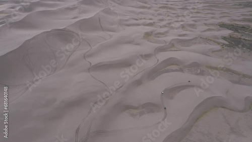 Buggys qui roulent sur les dunes de sable de Bruneau, Idaho, USA. Partie 2. photo