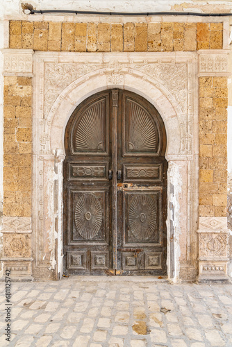 A keyhole, or Moorish, arch door on a house near the Tunis Souk.