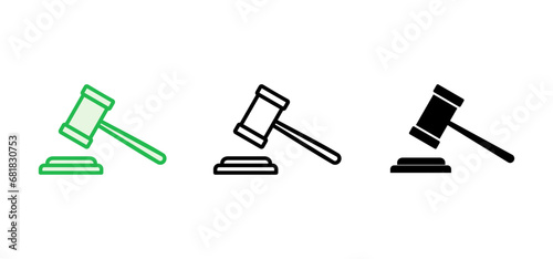 Gavel icon set. judge gavel icon vector. law icon vector. auction hammer