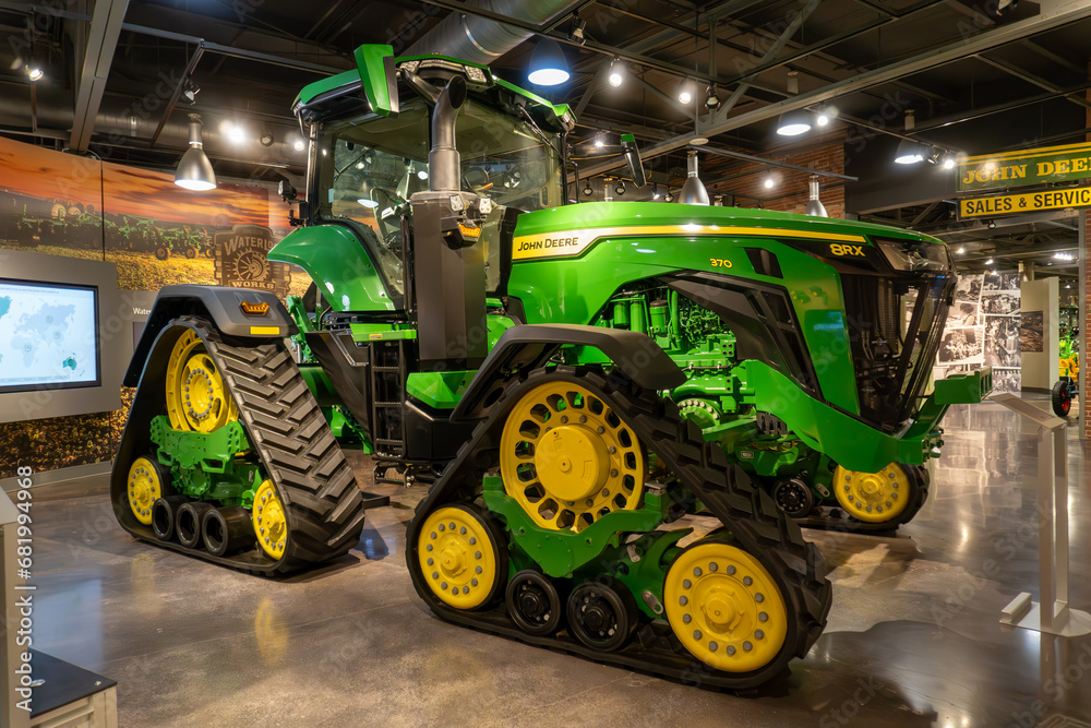 John Deere Tractor and Engine Museum Waterloo, Iowa. John Deere 8RX 370