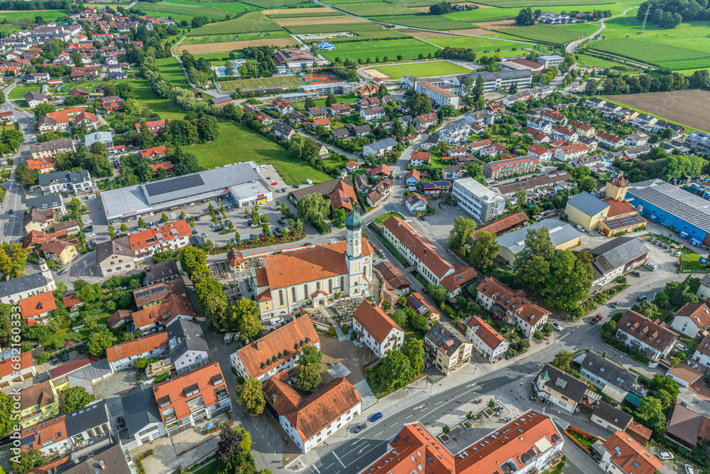 Grafing bei München im Landkreis Ebersberg von oben, Blick zum Schulzentrum und zur Eishalle