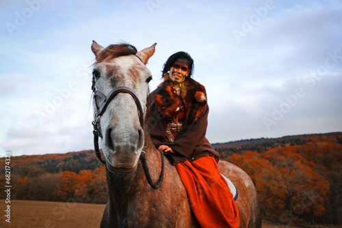 Viking et cheval à l'automne