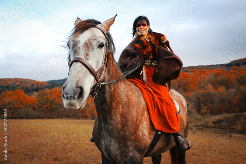 Viking et cheval à l'automne